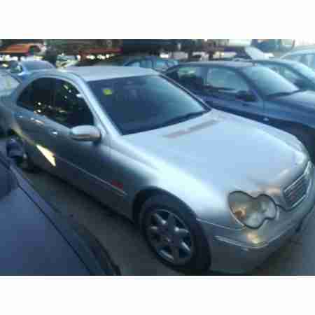 MERCEDES-BENZ CLASE C (W203) BERLINA
