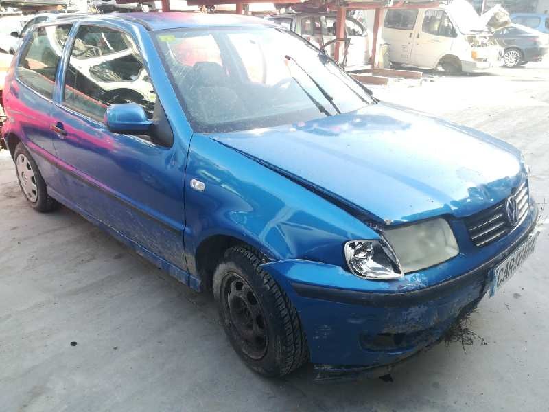 VOLKSWAGEN POLO BERLINA (6N2)