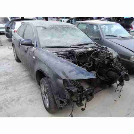 AUDI A6 BERLINA (4F2)