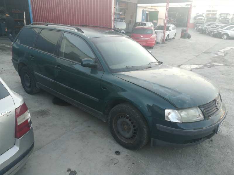 VOLKSWAGEN PASSAT VARIANT (3B5)