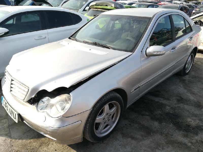 MERCEDES-BENZ CLASE C (W203) BERLINA