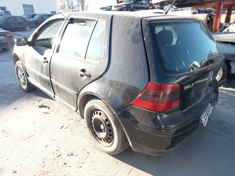 VOLKSWAGEN GOLF IV BERLINA (1J1)