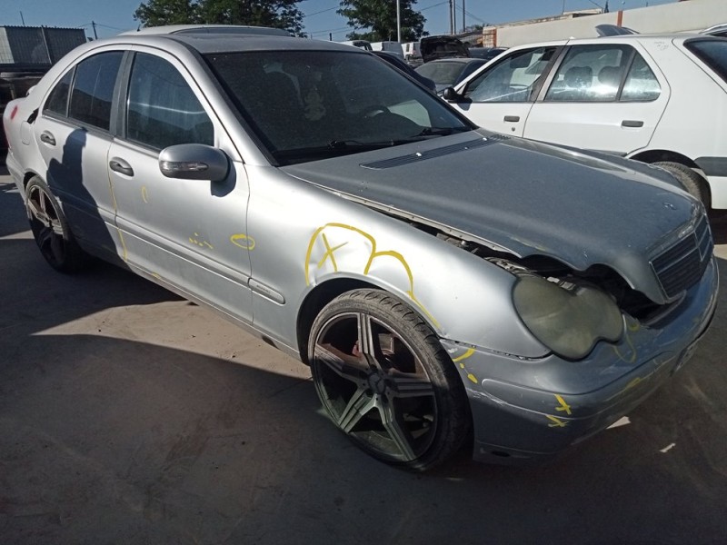 mercedes-benz clase c (w203) berlina del año 2006