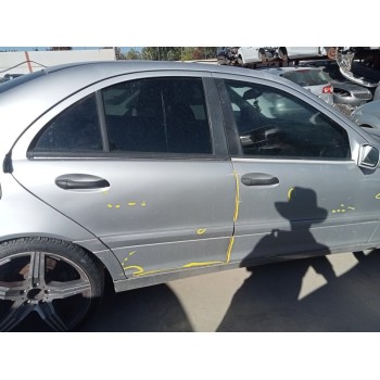 mercedes-benz clase c (w203) berlina del año 2006