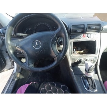 mercedes-benz clase c (w203) berlina del año 2006