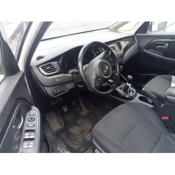 kia carens ( ) del año 2014