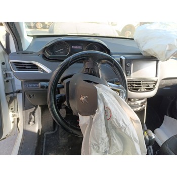 peugeot 208 del año 2017