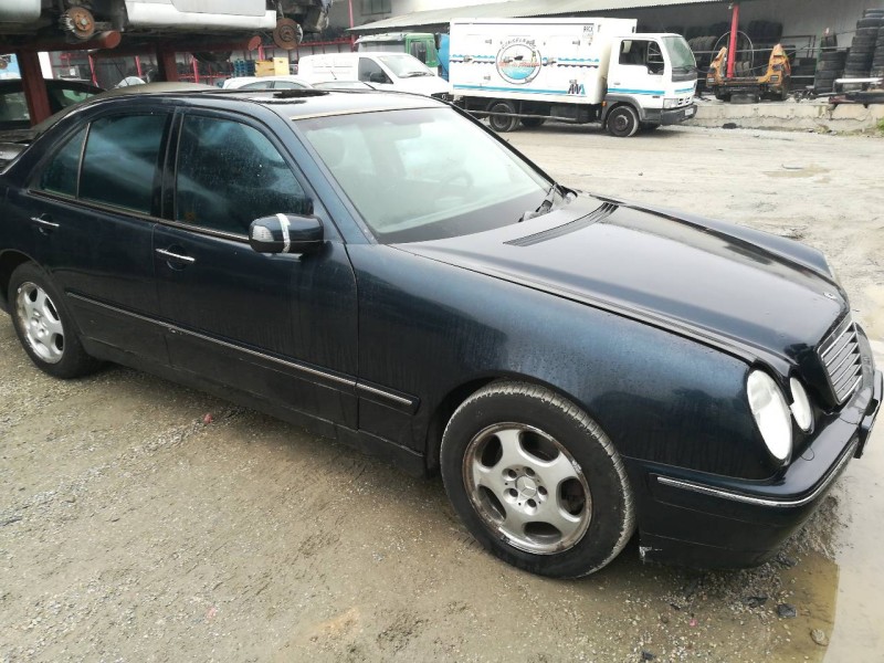 MERCEDES-BENZ CLASE E (W210) BERLINA DIESEL