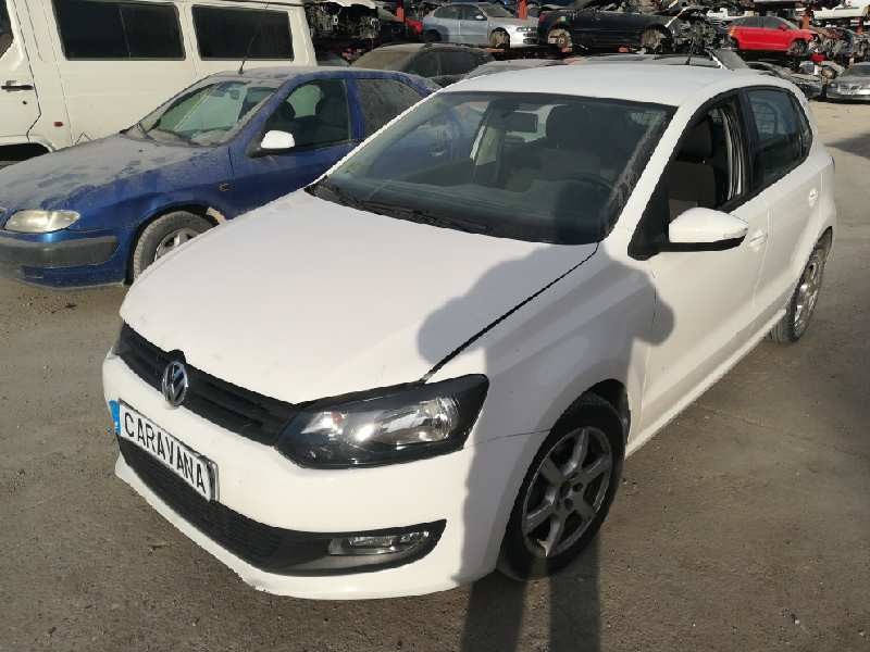 VOLKSWAGEN POLO (6R1)