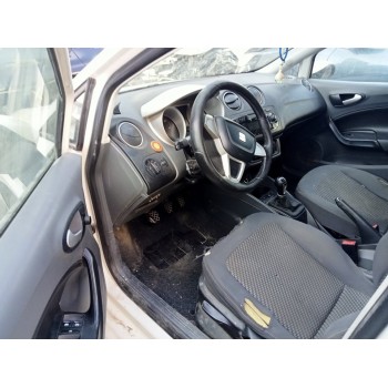 seat ibiza (6j5) del año 2010