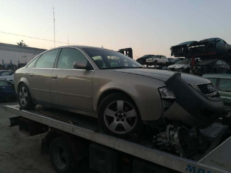 AUDI A6 BERLINA (4B2)