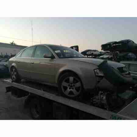 AUDI A6 BERLINA (4B2)