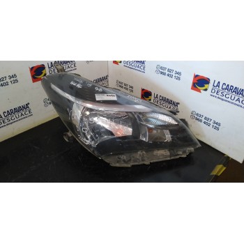 Recambio de faro derecho para toyota yaris active referencia OEM IAM   
