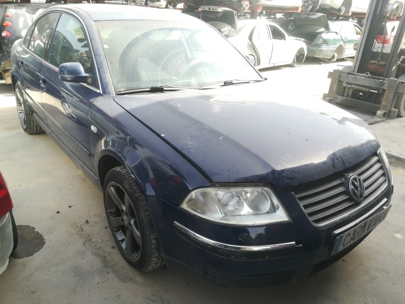 VOLKSWAGEN PASSAT BERLINA (3B3)