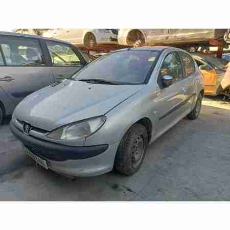 PEUGEOT 206 BERLINA