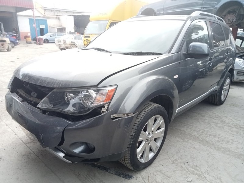 MITSUBISHI OUTLANDER (CW0)
