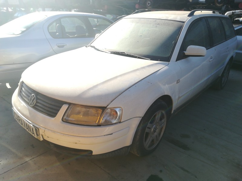 VOLKSWAGEN PASSAT VARIANT (3B6)