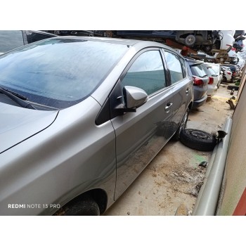 toyota auris del año 2015