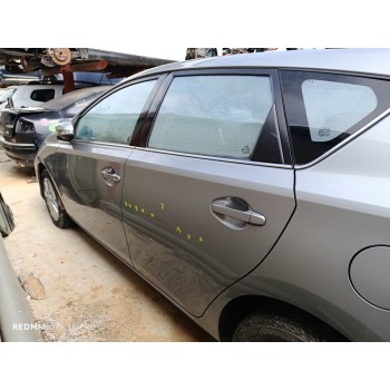 toyota auris del año 2015