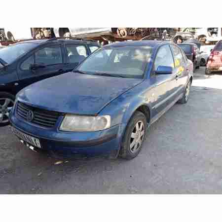 VOLKSWAGEN PASSAT BERLINA (3B2)