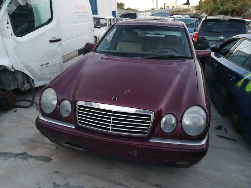 MERCEDES-BENZ CLASE E (W210) BERLINA DIESEL