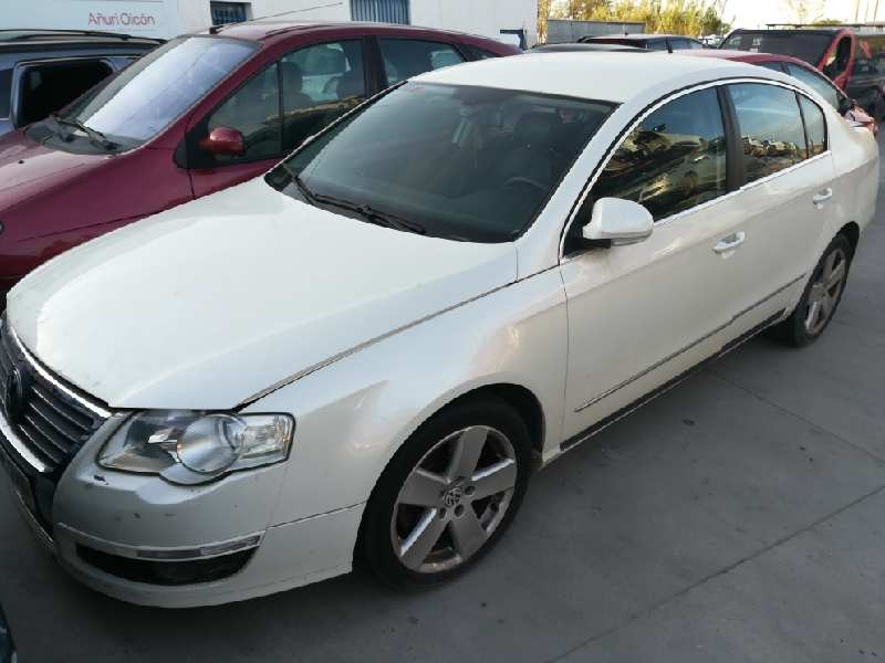 VOLKSWAGEN PASSAT BERLINA (3C2)