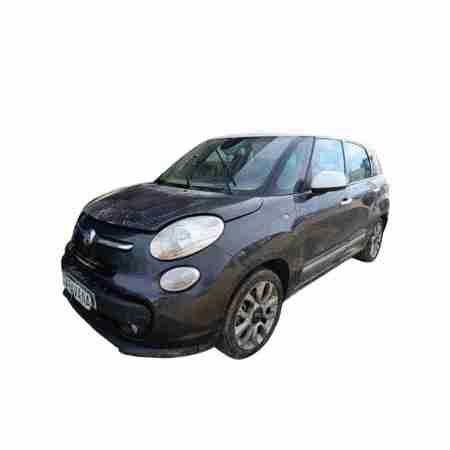 FIAT 500 L (330)