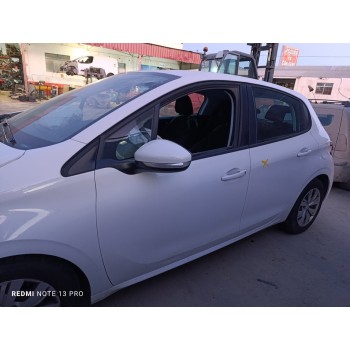 peugeot 208 del año 2012