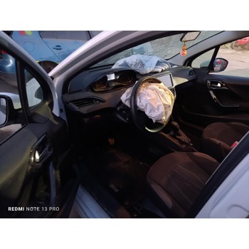 peugeot 208 del año 2012