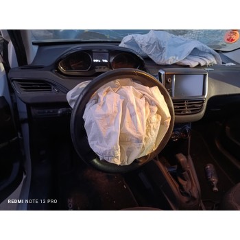 peugeot 208 del año 2012