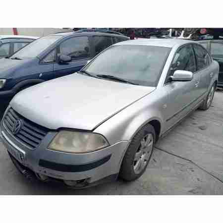 VOLKSWAGEN PASSAT BERLINA (3B3)