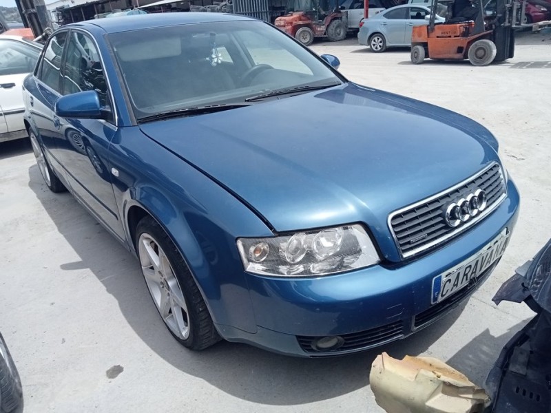 AUDI A4 BERLINA (8E)