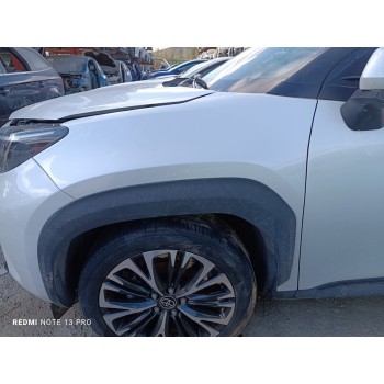 Recambio de aleta delantera izquierda para toyota yaris cross hybrid 2wd active tech referencia OEM IAM 53812K2010  