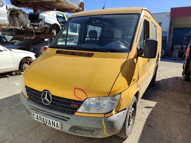 mercedes-benz sprinter 02.00  caja cerrada del año 2002