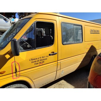 mercedes-benz sprinter 02.00  caja cerrada del año 2002