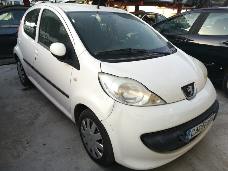 PEUGEOT 107