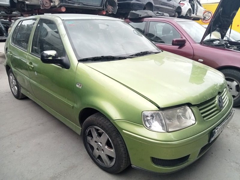 VOLKSWAGEN POLO BERLINA (6N2)