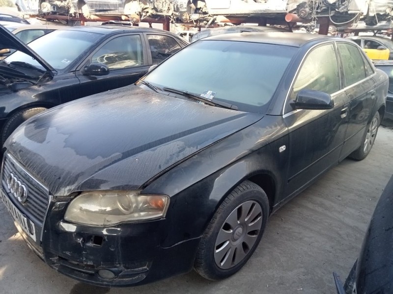 AUDI A4 BERLINA (8E)