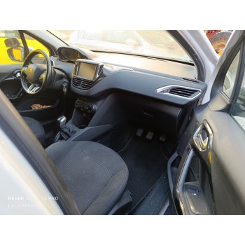 peugeot 208 del año 2017