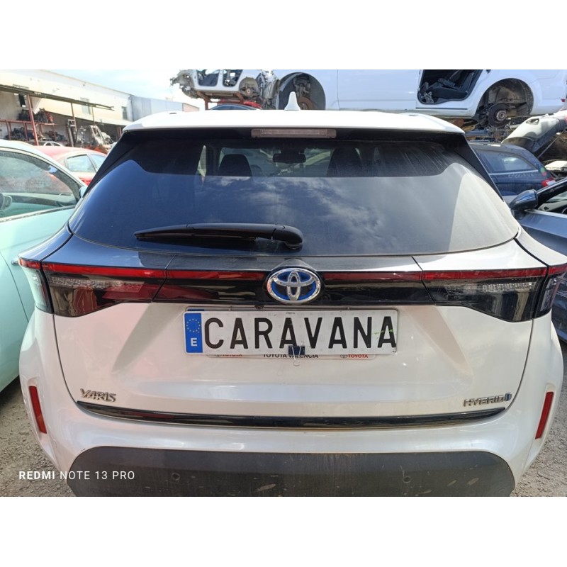 Recambio de porton trasero para toyota yaris cross hybrid 2wd active tech referencia OEM IAM 670050D811  