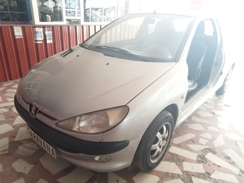PEUGEOT 206 BERLINA