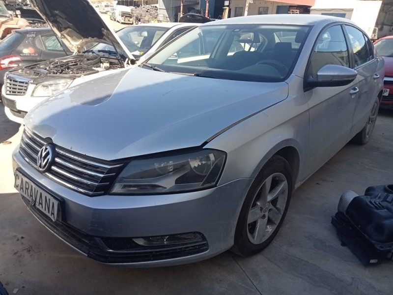 VOLKSWAGEN PASSAT LIM. (362)