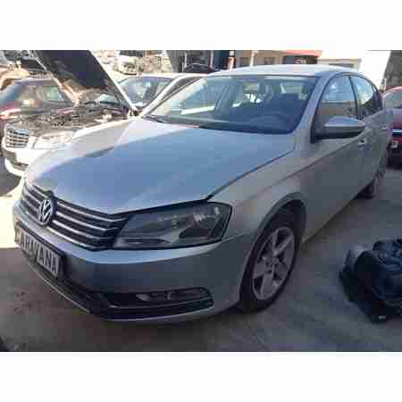 VOLKSWAGEN PASSAT LIM. (362)