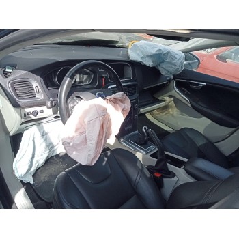 volvo v40 hatchback (525) del año 2019