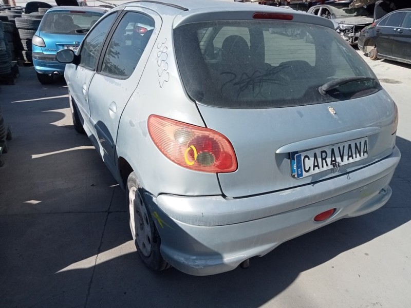 PEUGEOT 206 BERLINA