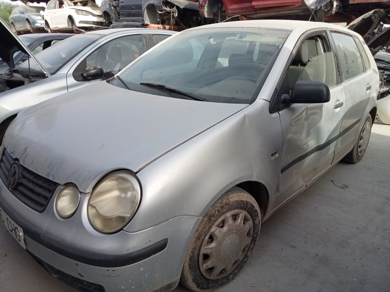 VOLKSWAGEN POLO (9N1)