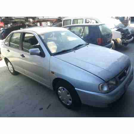 SEAT CORDOBA BERLINA (6K2)