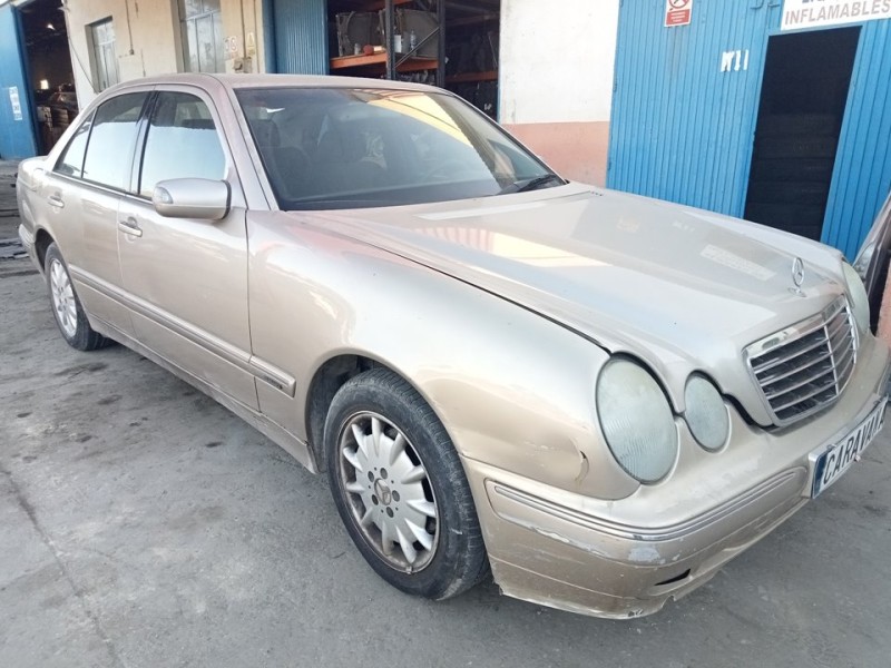 MERCEDES-BENZ CLASE E (W210) BERLINA DIESEL