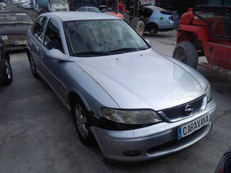 OPEL VECTRA B BERLINA