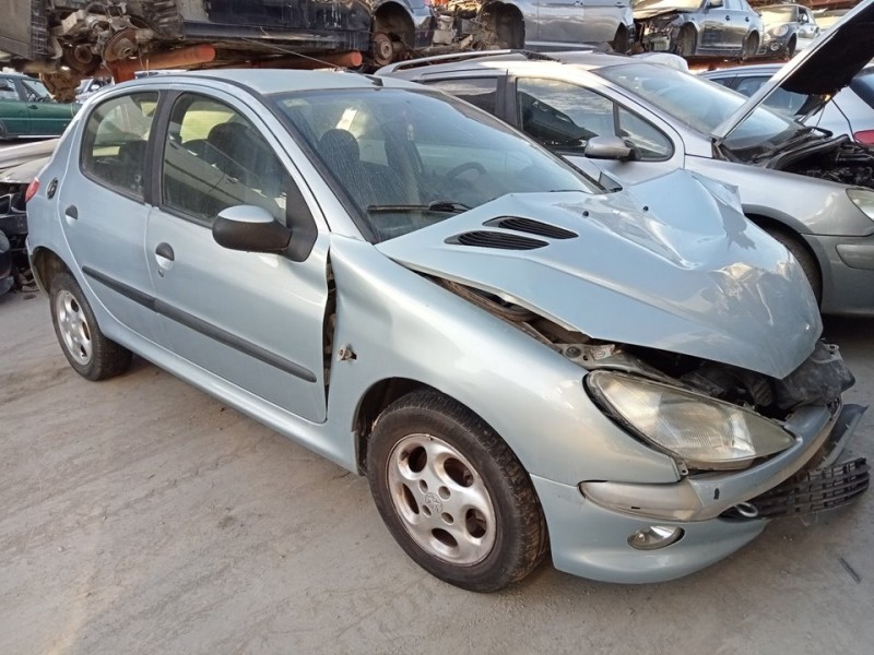 PEUGEOT 206 BERLINA